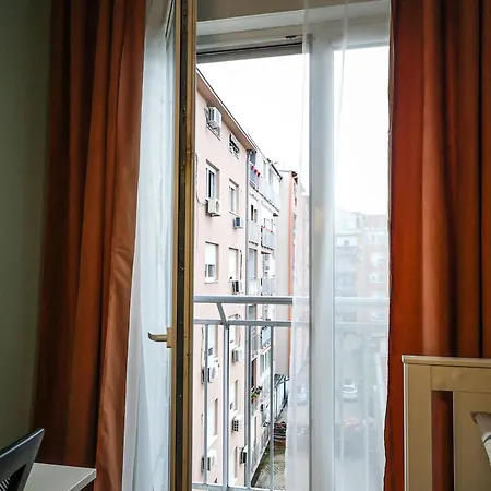 Apartament Elegantly Styled L Breakfast L Self Check-in L Fair Nearby *