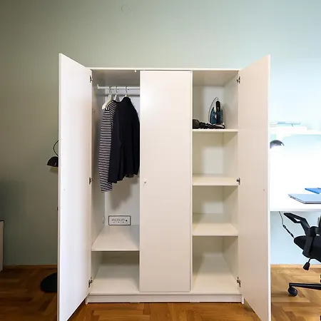 Апартаменты Elegantly Styled L Breakfast L Self Check-in L Fair Nearby *