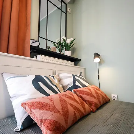 Elegantly Styled L Breakfast L Self Check-in L Fair Nearby Нови-Сад