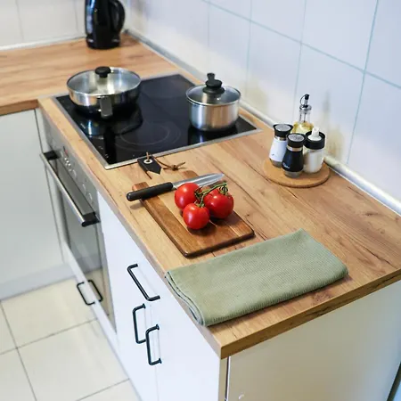 Elegantly Styled L Breakfast L Self Check-in L Fair Nearby Apartament *